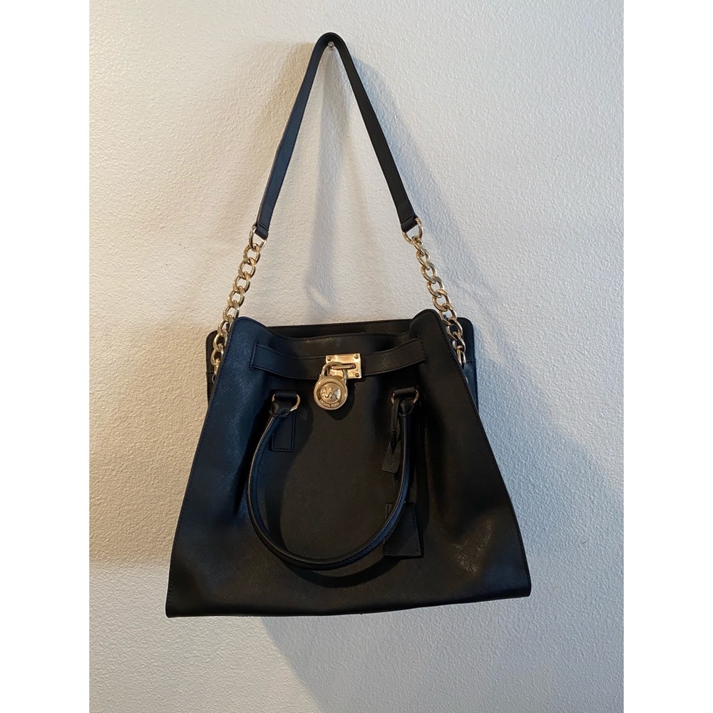 Near Perfect Condition Michael Kors Purse